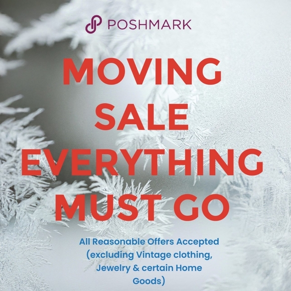 👕Moving! Any category up to $25, now $5, BUT you Must bundle at least 3 items - Picture 4 of 4